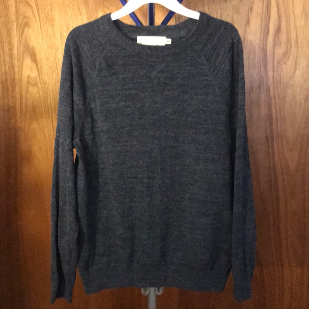 Men’s Sweater.